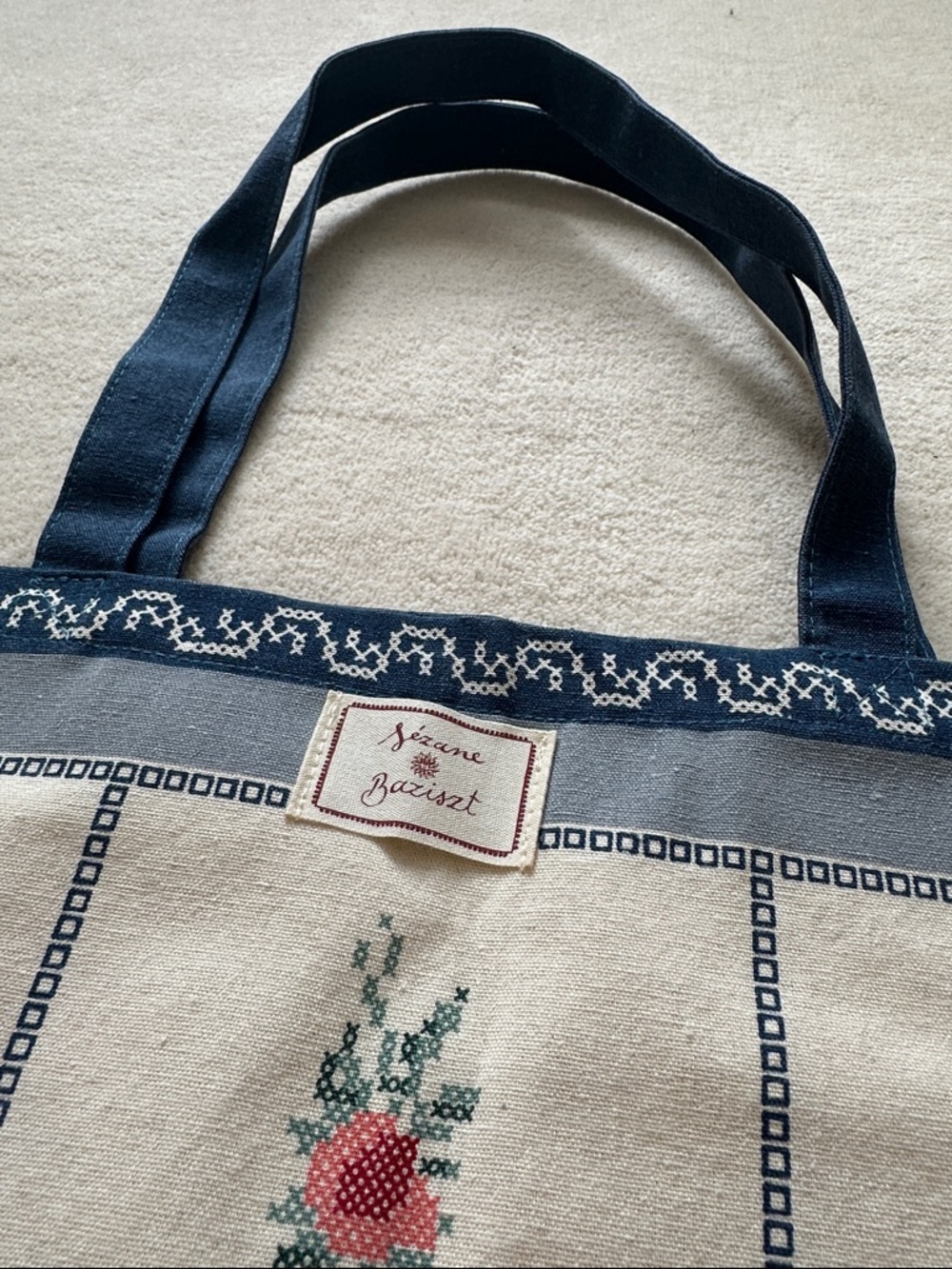 Sezane Basiszt Cream Canvas Tote with Navy Trim and Rose Motif - Picture 2 of 3